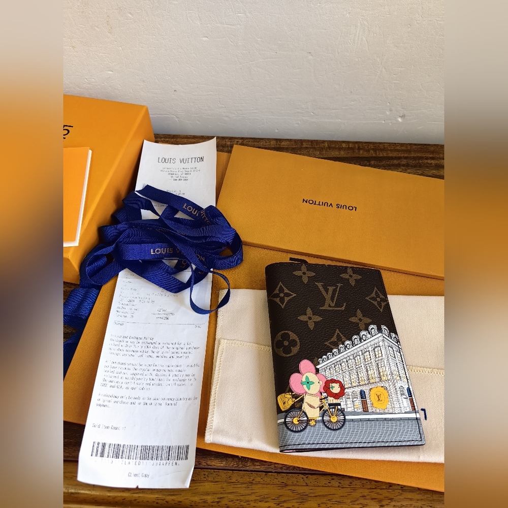 Louis Vuitton Passport Cover Wallet